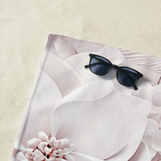 Ivoor Blush Roze Bloemen Strandlaken (In situ)