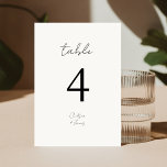 Ivoor | Chic B&W minimalistische bruiloft Kaart<br><div class="desc">Eenvoudig en elegant. Deze nummers van de trouwtafel zijn voorzien van een eenvoudige minimalistische esthetiek. Perfect voor de moderne minimalistische bruid. Bevat een eigentijdse set lettertypen in zwart,  tegen een chique ivoren achtergrond. Het ontwerp verschijnt zowel aan de voor- als achterkant voor een eenvoudige weergave.</div>