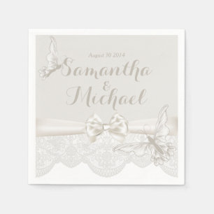 Ivoorvlinders en kant servet