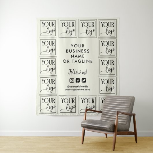 Ivoorwitte achtergrond met uw logo en sociale medi wandkleed (In situ)
