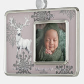Ivoren rendier baby's eerste kerst | Roze Verzilverd Omlijst Ornament (Links)