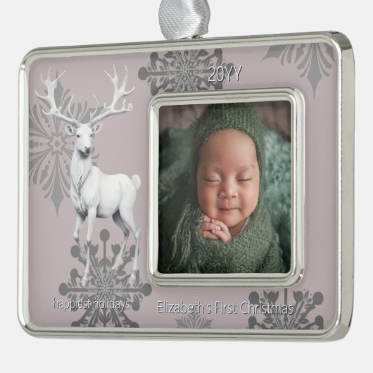 Ivoren rendier baby's eerste kerst | Roze Verzilverd Omlijst Ornament (Links)