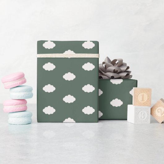 Ivoren wolken op donkergroen cadeaupapier (Baby Shower)