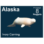 Ivory Beluga Whale - Alaska Postage Fotobeeldje Magneet<br><div class="desc">Een andere in de serie postzegels voor de notionele onafhankelijke natie Alaska. Met een digitale weergave van een beluga walvis die van het mammothivoor is afgesneden. Het snijden van ivoor is een traditioneel vaartuig van Alaska Natives. Wit is de overheersende kleur in dit afbeelding op een donkerblauw-groene achtergrond. De tekst,...</div>