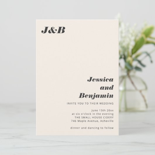 Ivory Black Stout Monogram Modern Chic Bruiloft Kaart (Staand voorkant)