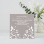 Ivory Butterfly Floral Wedding Invite Kaart (Staand voorkant)