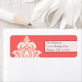 Ivory Damask op Roze met rood Etiket (Insitu)