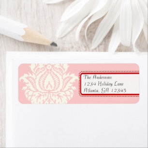 Ivory Damask op Roze met rood Etiket