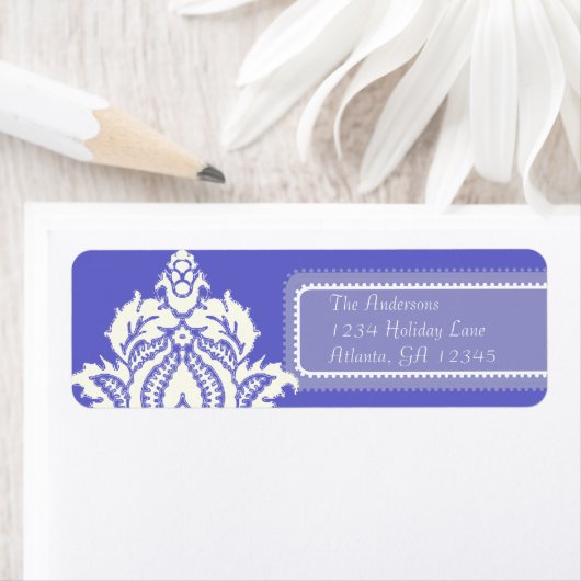 Ivory Damask over Lila Etiket (Insitu)