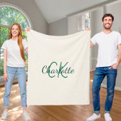 Ivory emerald green monogram fleece deken