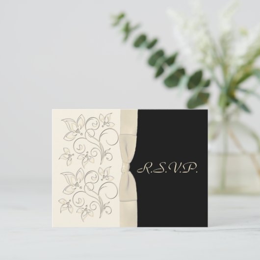 Ivory en Black Floral RSVP Briefkaart (Staand voorkant)