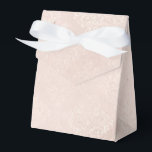 Ivory en White Grunge Distress Damask Bedankdoosjes<br><div class="desc">Glinsterende ivoor en wit verdrietig  damast gunst doos met een vleugje blos.</div>