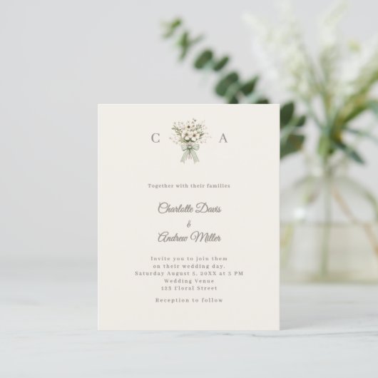 Ivory monogrammed floral green wedding invitation (Staand voorkant)