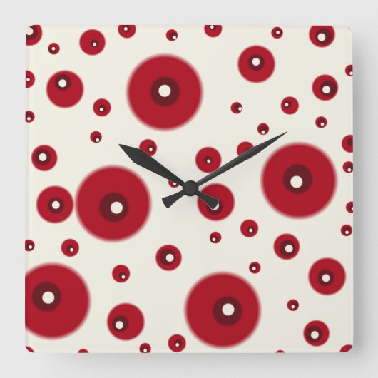 Ivory Red Dots Funky Whimsical Circle Pattern  Vierkante Klok (Voorkant)