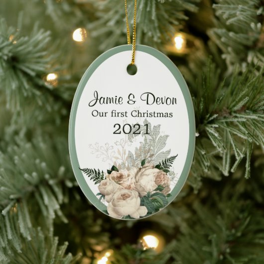 Ivory Rozen Nieuwste Weds Eerste Kerstmis Keramisch Ornament (Boom)