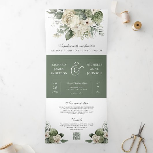 Ivory Rozen Sage Green Floral QR Code Weddenschap Drieluik Uitnodiging (Binnen)