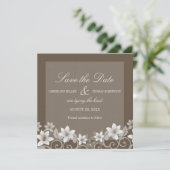 Ivory Rustic Floral Save the Date Invite (Staand voorkant)