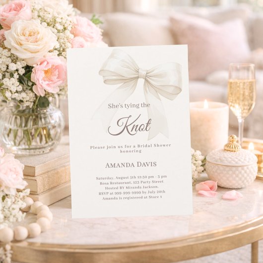 Ivory She's tying the knot bow Bridal Shower Kaart