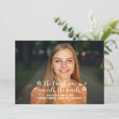 Ivory Tassel Worth Hassle Foto Afstuderen Aankondiging (Staand voorkant)