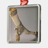 Ivory tusk drink hoorn met zilverkieuwingen metalen ornament (Links)