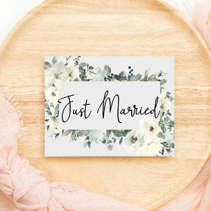 Ivory White Roses Floral Weddenschap net getrouwd