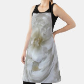 Ivory white schort (Insitu)