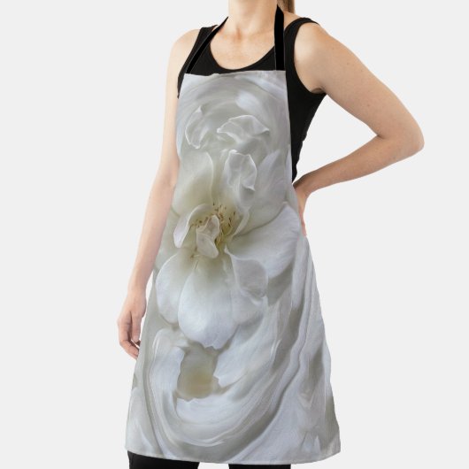 Ivory white schort (Insitu)