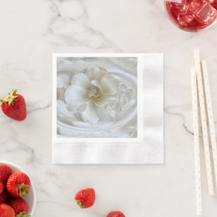 Ivory white servet
