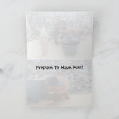 Ivy and Parker's Surprise - Cat Birthday Kaart (Binnen)