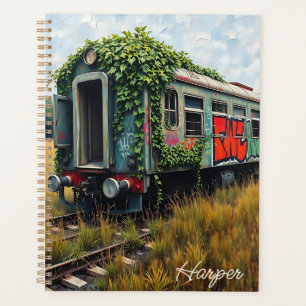 Ivy en Graffiti Bedekte Verlaten Trein Planner