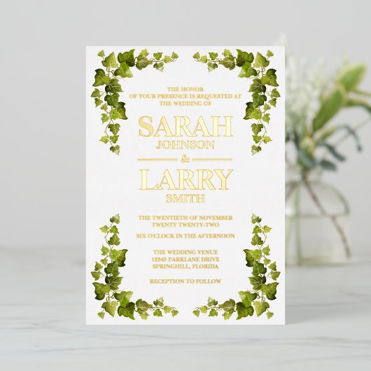 Ivy Leaf en Elegant Gold Traditional Wedding Folie Uitnodiging (Staand Voorkant)