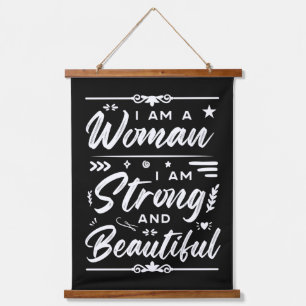 IWD Ik Ben Een Vrouw Ik Ben Sterk En Mooi Hangend Wandkleed