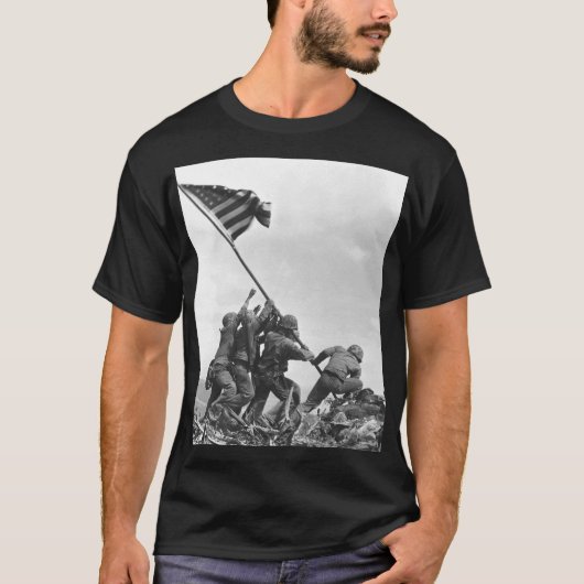 Iwo Jima Raising American Flag T-shirt (Voorkant)