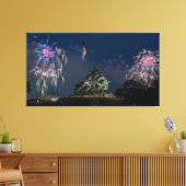 Iwo Jima tijdens vuurwerk op 4 juli Canvas Afdruk (Insitu (Woonkamer))