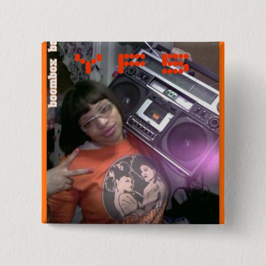 J F 5 VIERKANTE BUTTON 5,1 CM (Voorkant)