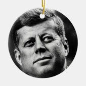 J.F.K. KERAMISCH ORNAMENT (Voorkant)