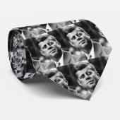 J.F.K. STROPDAS (Opgerold)