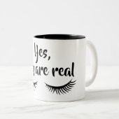 Ja, het zijn echte Eyelashes Lash Boss Coffee Cup Tweekleurige Koffiemok (Voorkant rechts)