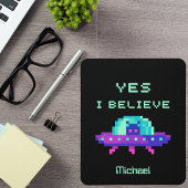 Ja, ik geloof Alien Flying UFO-ruimteschip Pixel A Notitieboek
