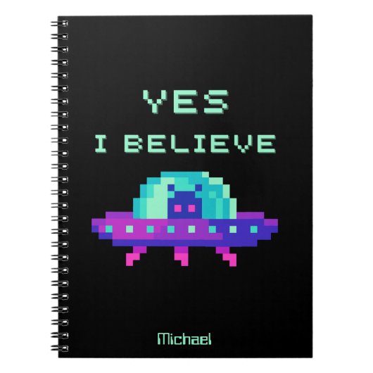 Ja ik geloof Alien Flying UFO Ruimteschip Pixel Ar Notitieboek (Voorkant)