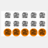 Ja, ik kan een stick rijden – Grappige Heks Hallow Labels (Vel)