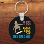 JA MEISJES KUNNEN SKATEBOARD Retro Afro Skater Mei Sleutelhanger (Achterkant)
