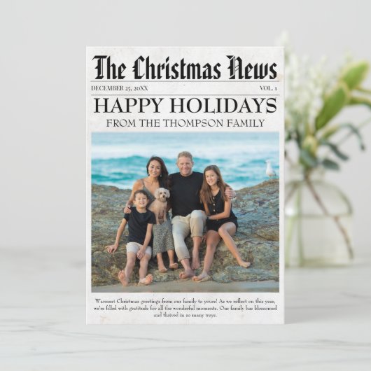 Jaar in de Review Kerstkrant Familiefoto Feestdagenkaart (Staand voorkant)