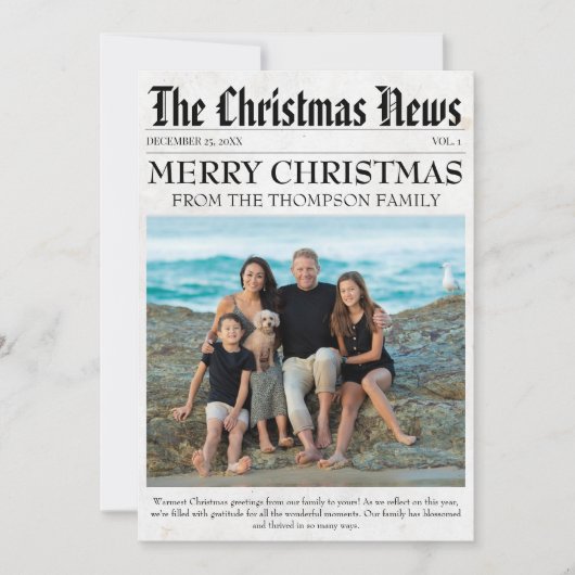 Jaar in de Review krant Kerstmis Familiefoto Feestdagenkaart (Voorkant)