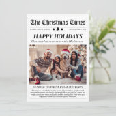 Jaar in Review Krant Unieke Familiefoto Happy Feestdagenkaart (Staand voorkant)