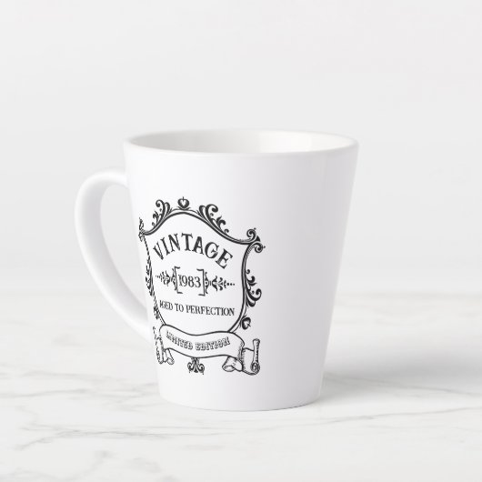 jaar oud tot perfectie Verjaardagsjaar Latte Mok (Linkerhoek)