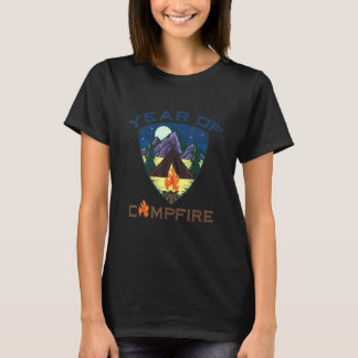 Jaar van de Camper Sum van de Campfire Grilling Bo T-shirt