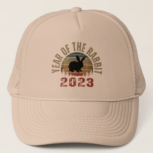 JAAR VAN DE RABBIT 2023 TRUCKER HAT PET (Voorkant)