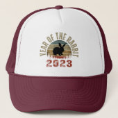 JAAR VAN DE RABBIT 2023 TRUCKER PET (Voorkant)