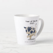 Jaar van het Ox Cute Zodiac Animal 2021 Latte Mok (Rechterhoek)